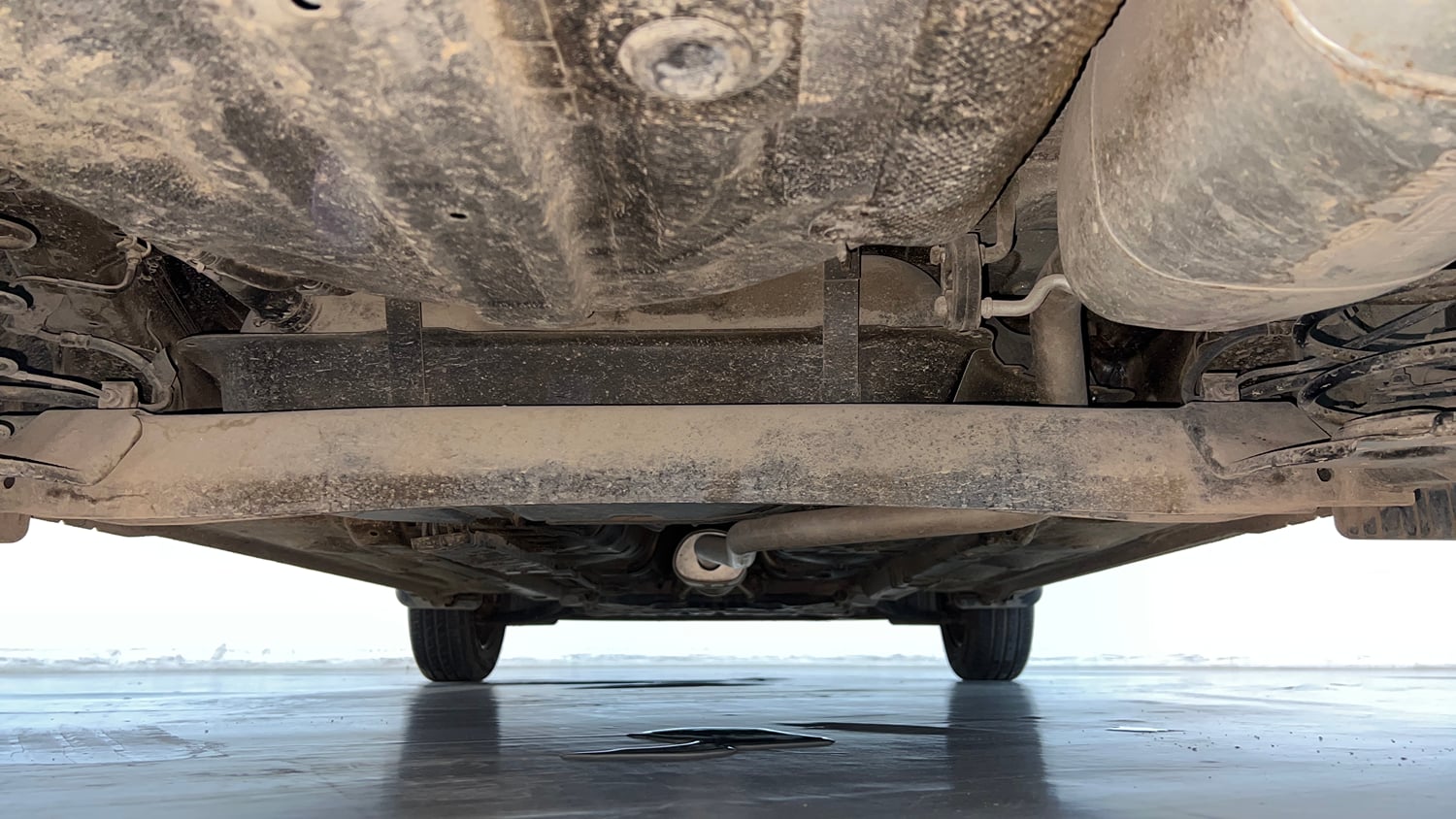 Used 2024 Hyundai Grand i10 Nios Magna 1.2 Kappa AMT Petrol Automatic extra REAR UNDERBODY VIEW (TAKEN FROM REAR)