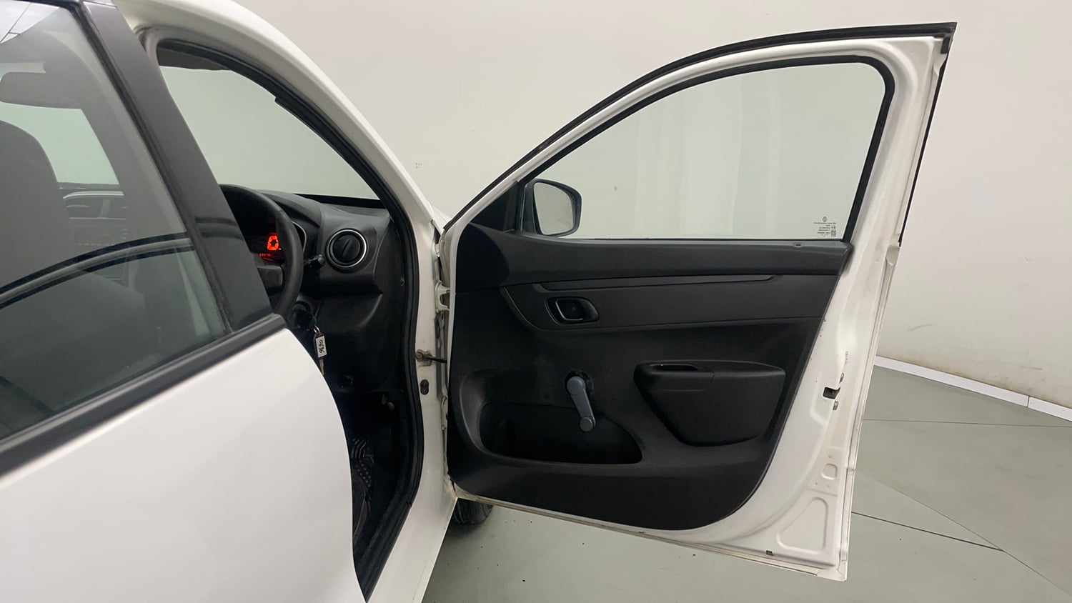 Used 2017 Renault Kwid 1.0 RXL Petrol Manual interior RIGHT FRONT DOOR OPEN VIEW