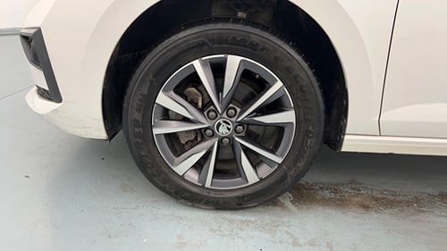 Used 2023 Skoda Slavia Style 1.0L TSI AT Petrol Automatic tyres LEFT FRONT TYRE RIM VIEW