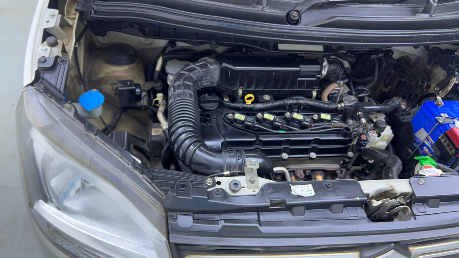 Used 2020 Maruti Suzuki Wagon R ZXi 1.2 AMT Petrol Automatic engine ENGINE RIGHT SIDE VIEW