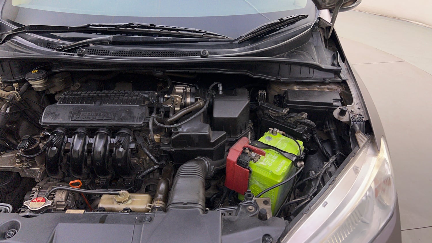 Used 2016 Honda City VX CVT Petrol Automatic engine ENGINE LEFT SIDE HINGE & APRON VIEW
