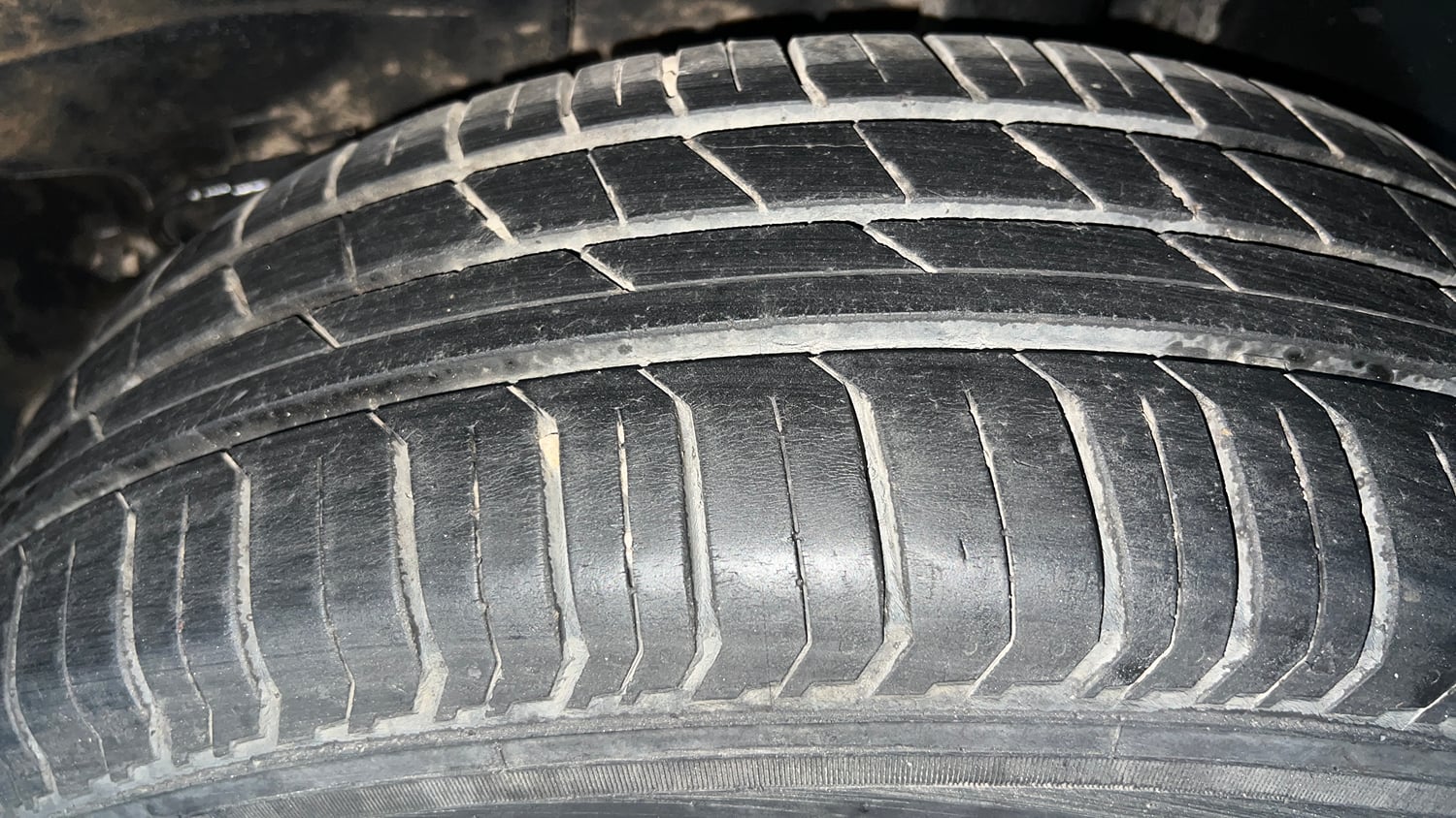 Used 2022 Tata Punch Pure MT Petrol Manual tyres LEFT REAR TYRE TREAD VIEW