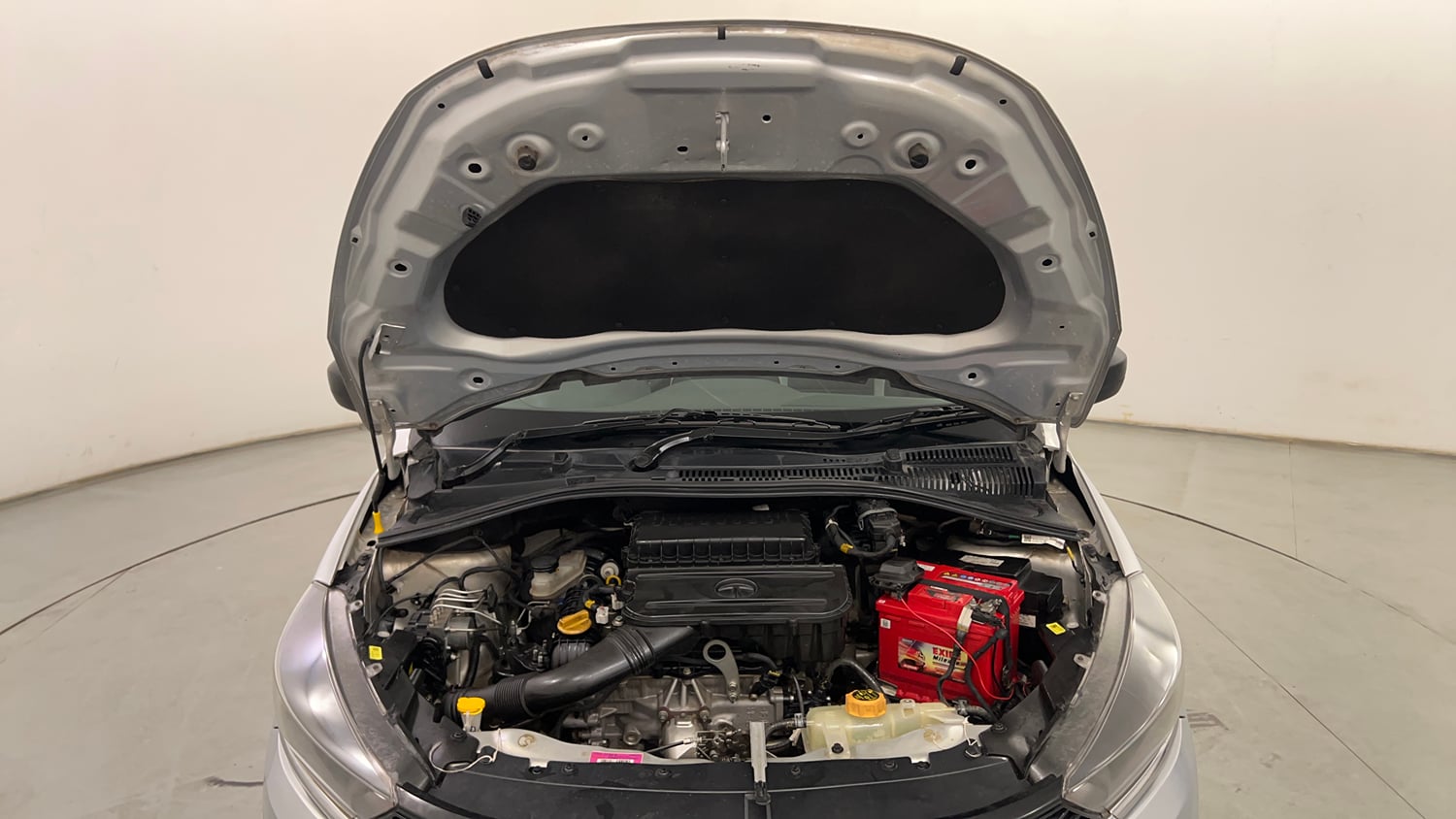 Used 2020 Tata Tigor XM Petrol Manual engine ENGINE & BONNET OPEN FRONT VIEW