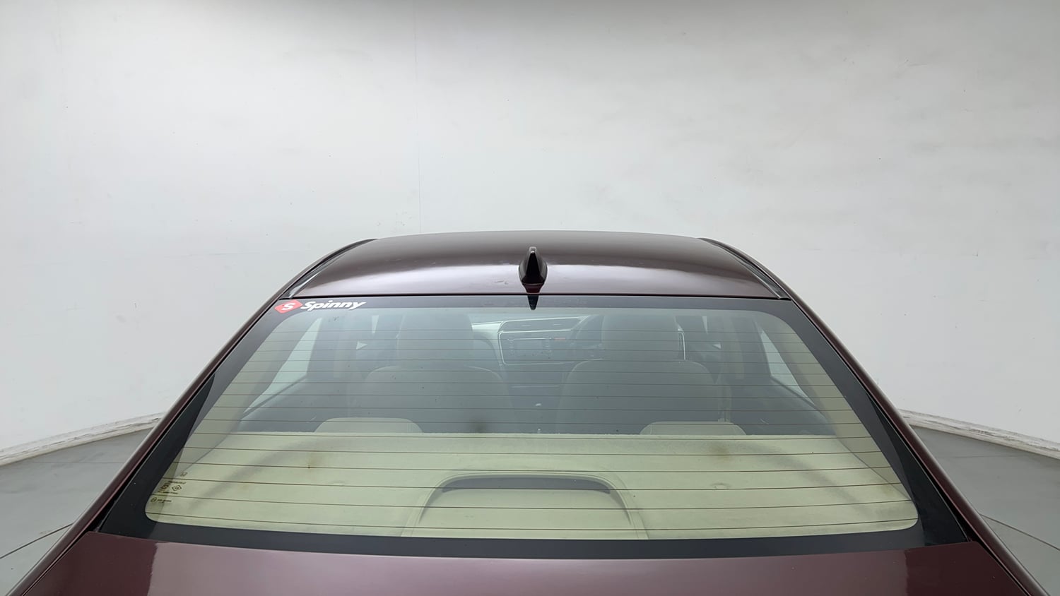 Used 2015 Honda City V Petrol Manual exterior BACK WINDSHIELD VIEW