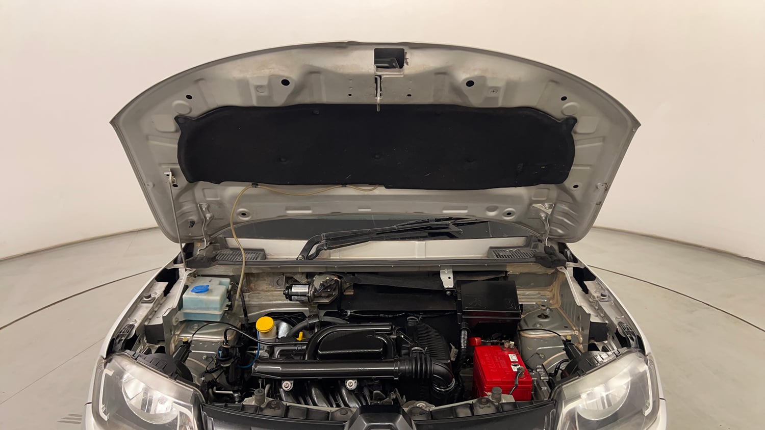 Used 2019 Renault Kwid 1.0 RXT AMT Opt Petrol Automatic engine ENGINE & BONNET OPEN FRONT VIEW