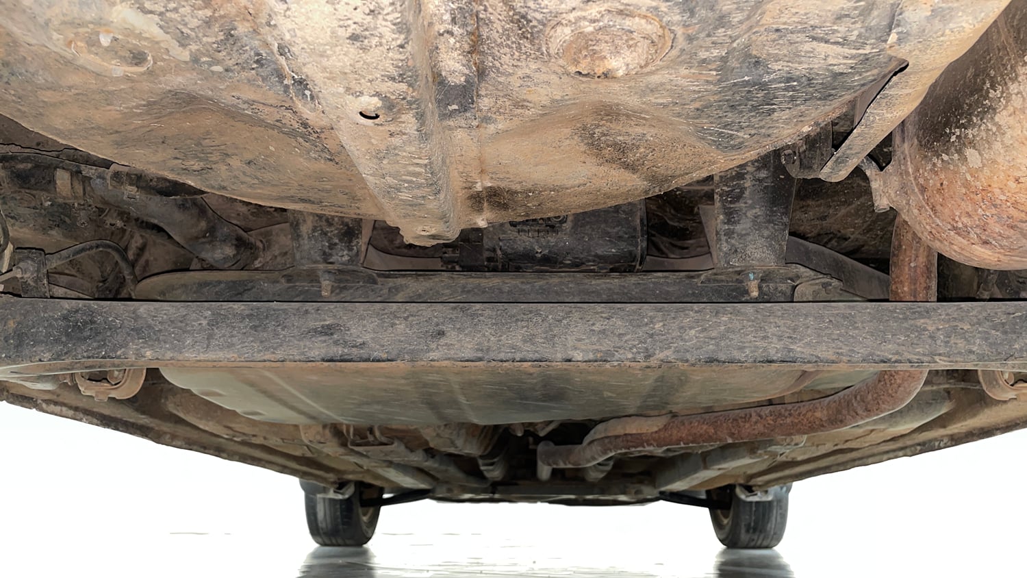 Used 2013 Hyundai i20 Sportz 1.2 Petrol Manual extra REAR UNDERBODY VIEW (TAKEN FROM REAR)