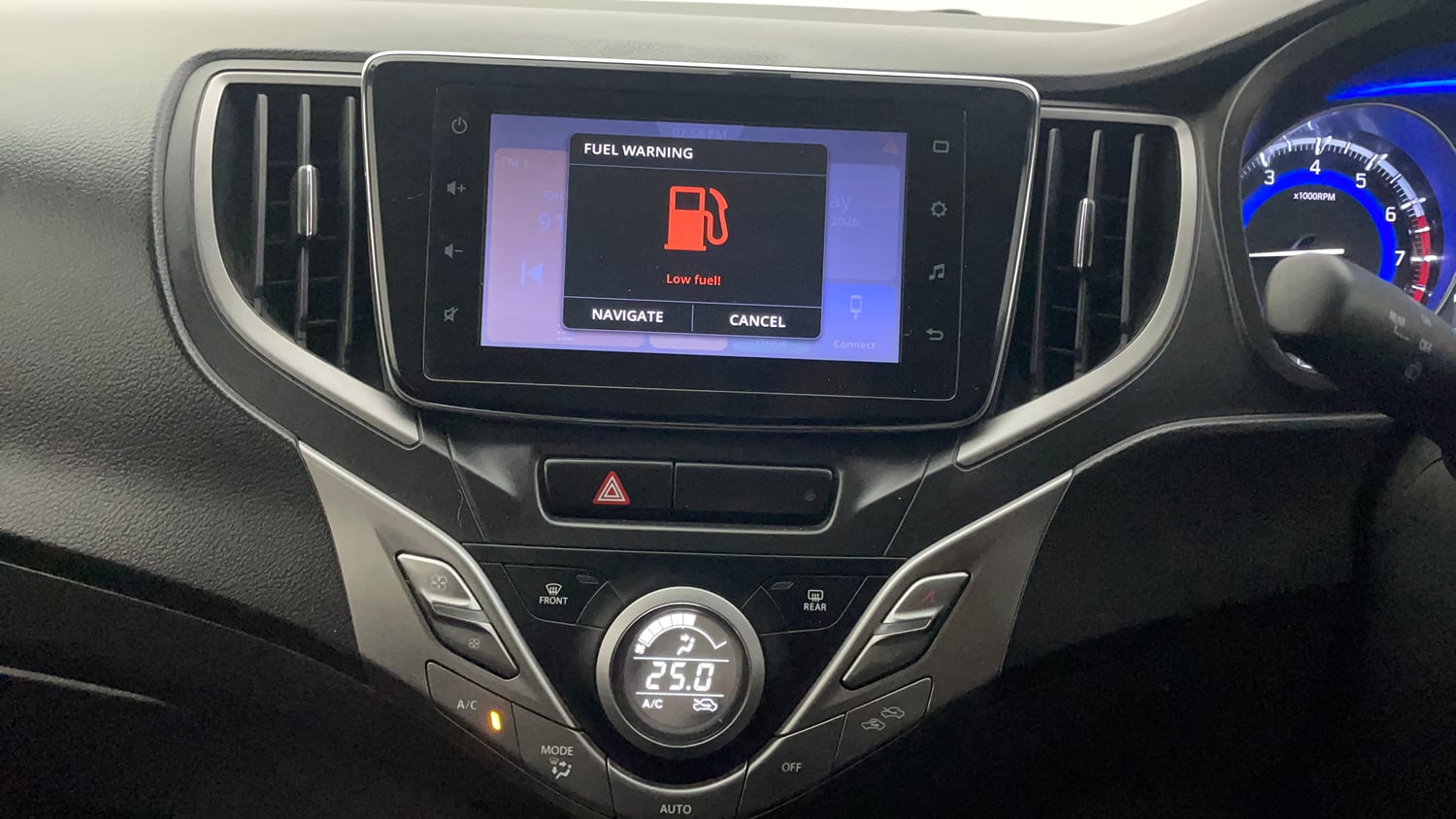Used 2020 Maruti Suzuki Baleno Zeta Petrol Manual top_features Touch screen infotainment system