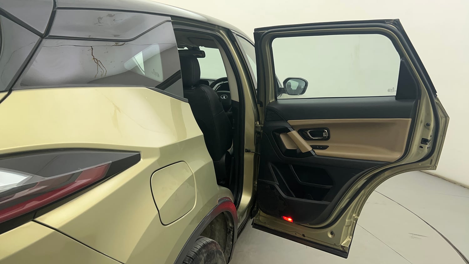 Used 2022 Tata Harrier Kaziranga XZA Plus Diesel Automatic interior RIGHT REAR DOOR OPEN VIEW