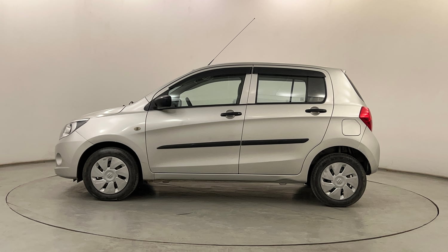 Used 2017 Maruti Suzuki Celerio VXi CNG Cng Manual exterior LEFT SIDE VIEW