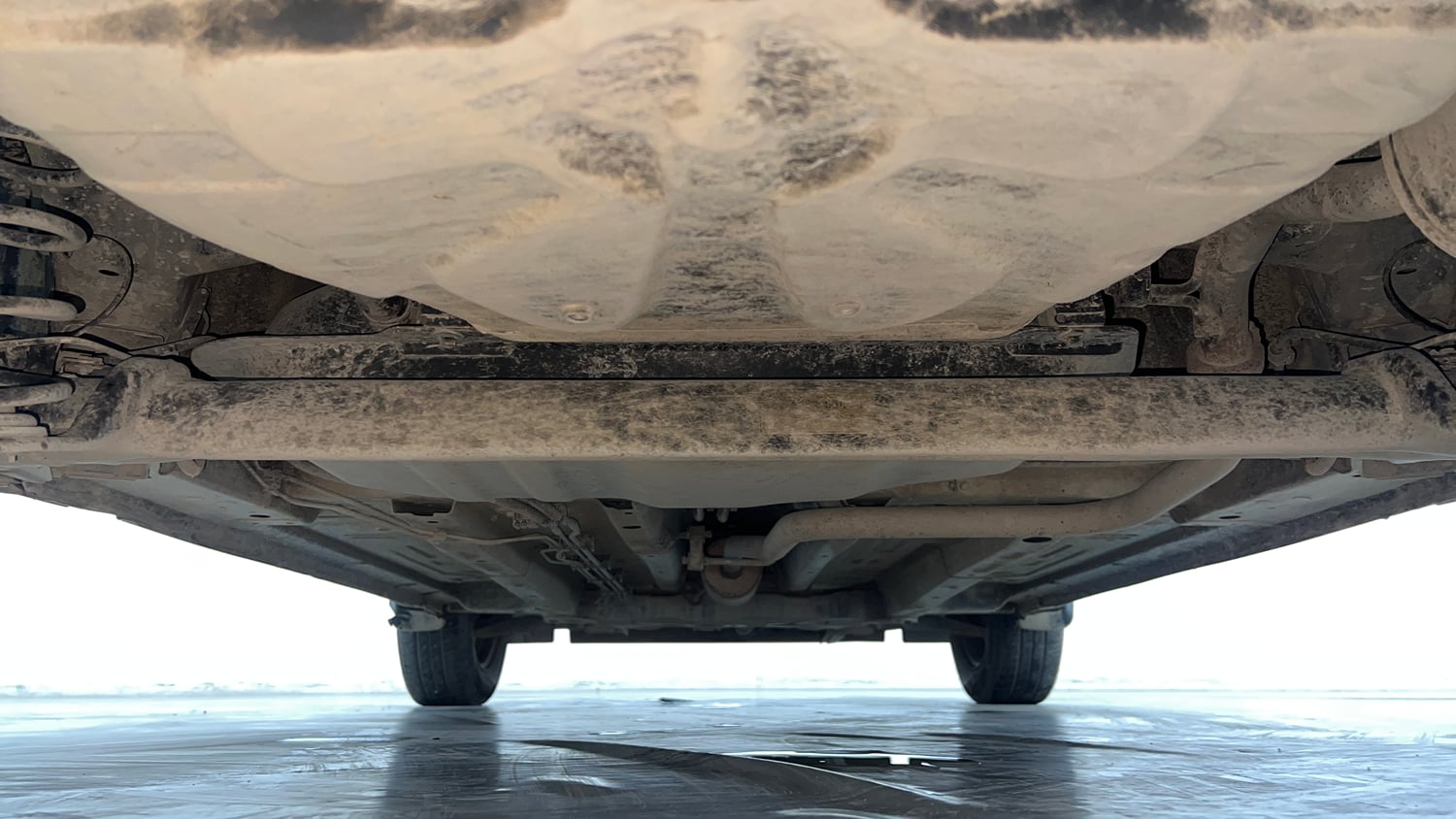Used 2022 Tata Punch Pure MT Petrol Manual extra REAR UNDERBODY VIEW (TAKEN FROM REAR)