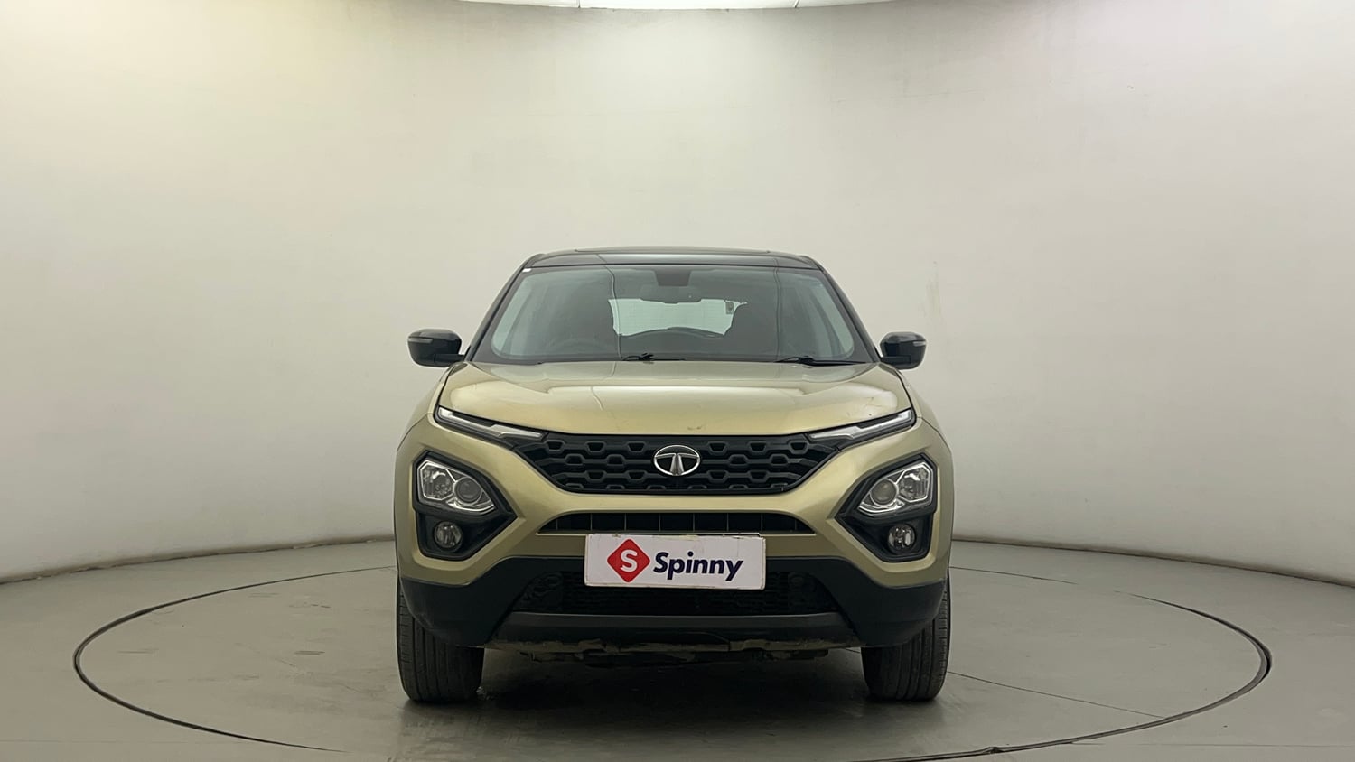 Used 2022 Tata Harrier Kaziranga XZA Plus Diesel Automatic exterior FRONT VIEW