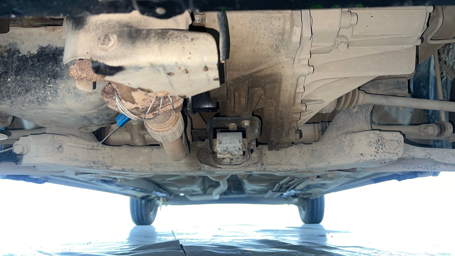Used 2022 hyundai Santro Sportz Executive CNG Cng Manual extra FRONT LEFT UNDERBODY VIEW