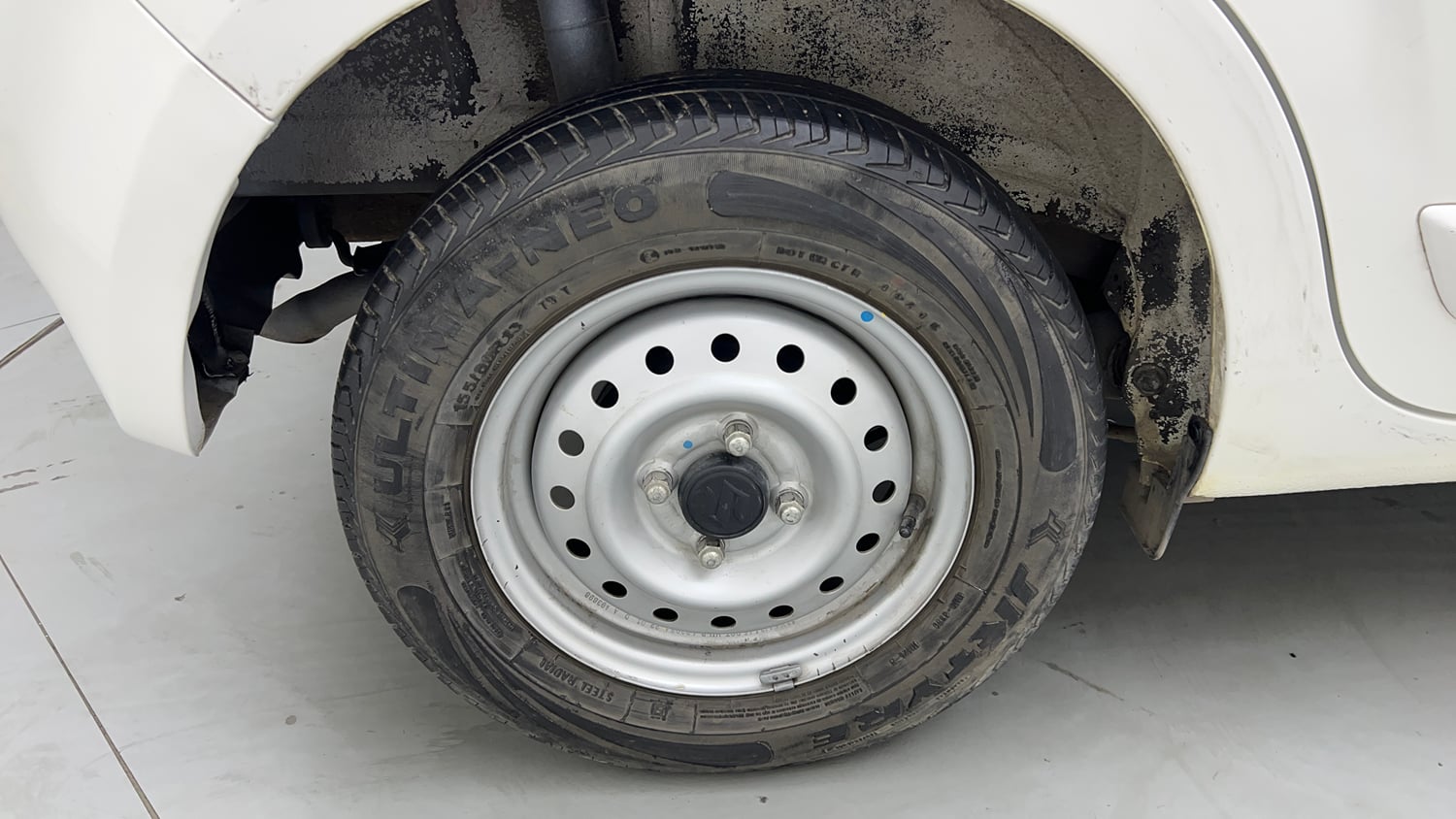 Used 2022 Maruti Suzuki Wagon R LXi (O) 1.0 CNG Cng Manual tyres RIGHT REAR TYRE RIM VIEW