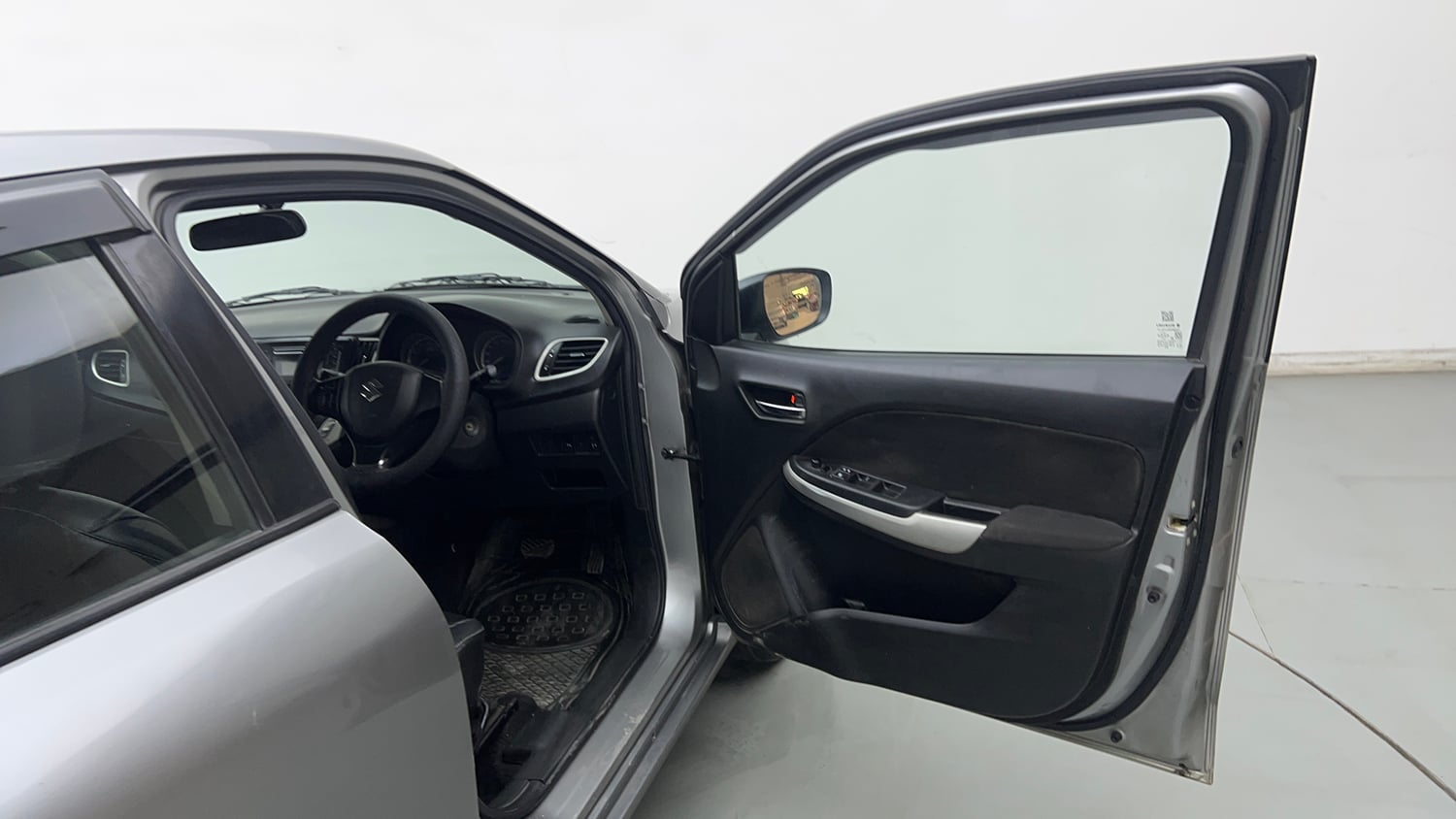 Used 2016 Maruti Suzuki Baleno Delta 1.2 AT Petrol Automatic interior RIGHT FRONT DOOR OPEN VIEW