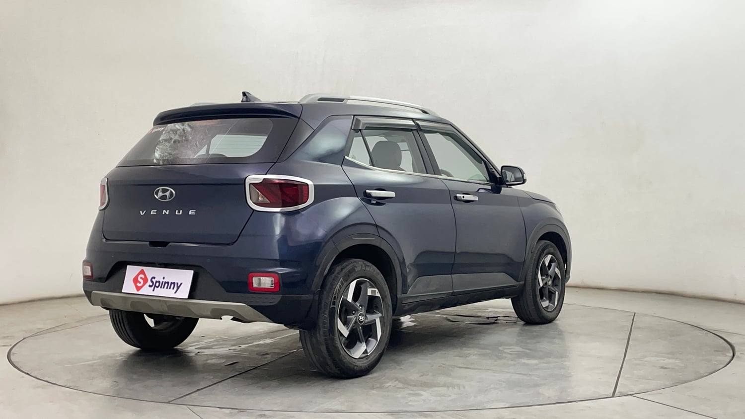 Used 2020 Hyundai Venue SX 1.5 CRDi Diesel Manual exterior RIGHT REAR CORNER VIEW