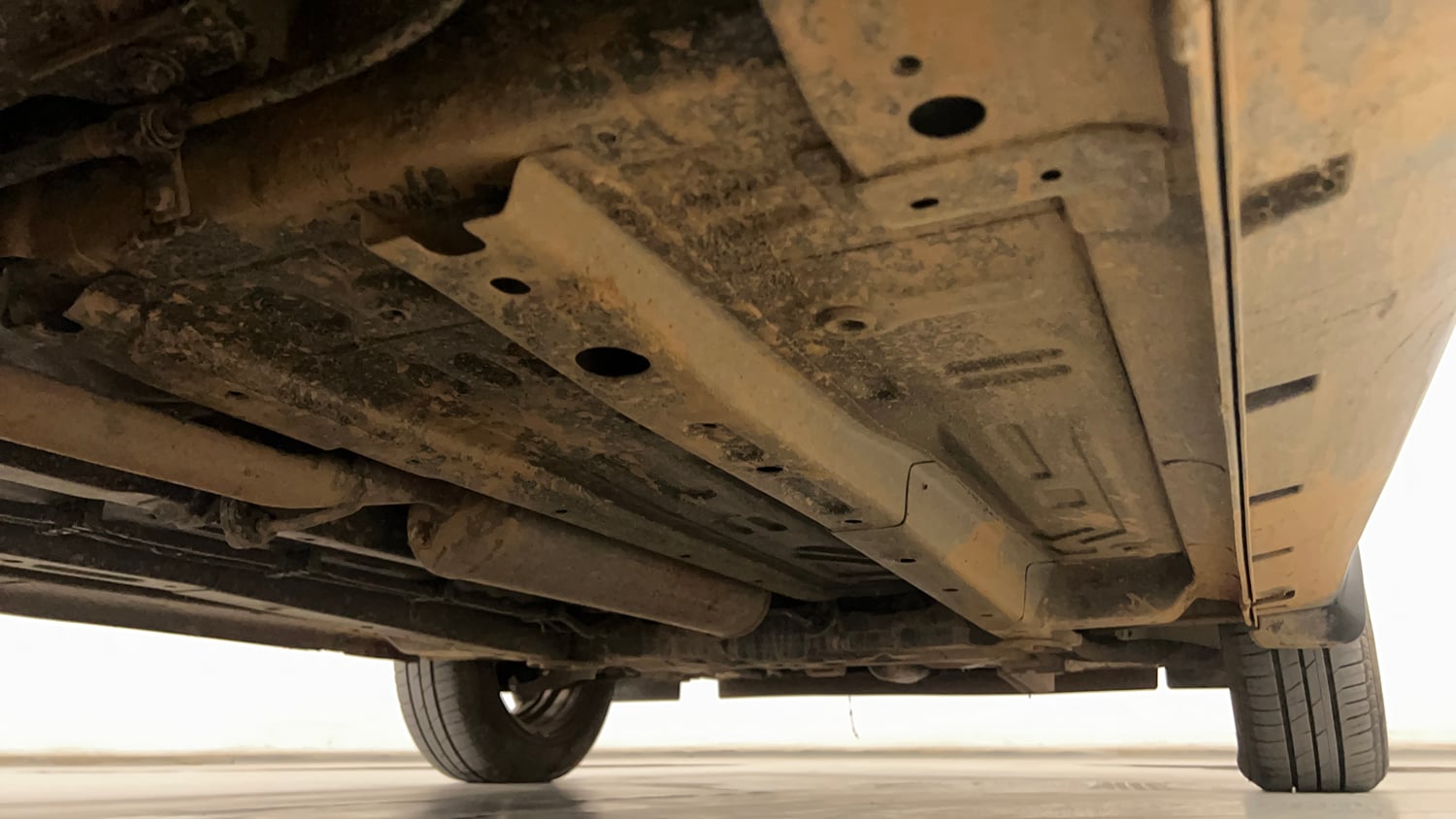 Used 2023 Tata Punch Camo Accomplished MT Petrol Manual extra REAR RIGHT UNDERBODY VIEW