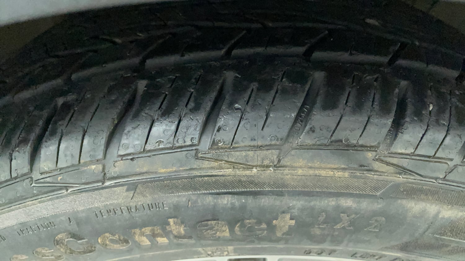 Used 2016 Hyundai Creta 1.6 SX Plus AT Petrol Petrol Automatic tyres RIGHT FRONT TYRE TREAD VIEW
