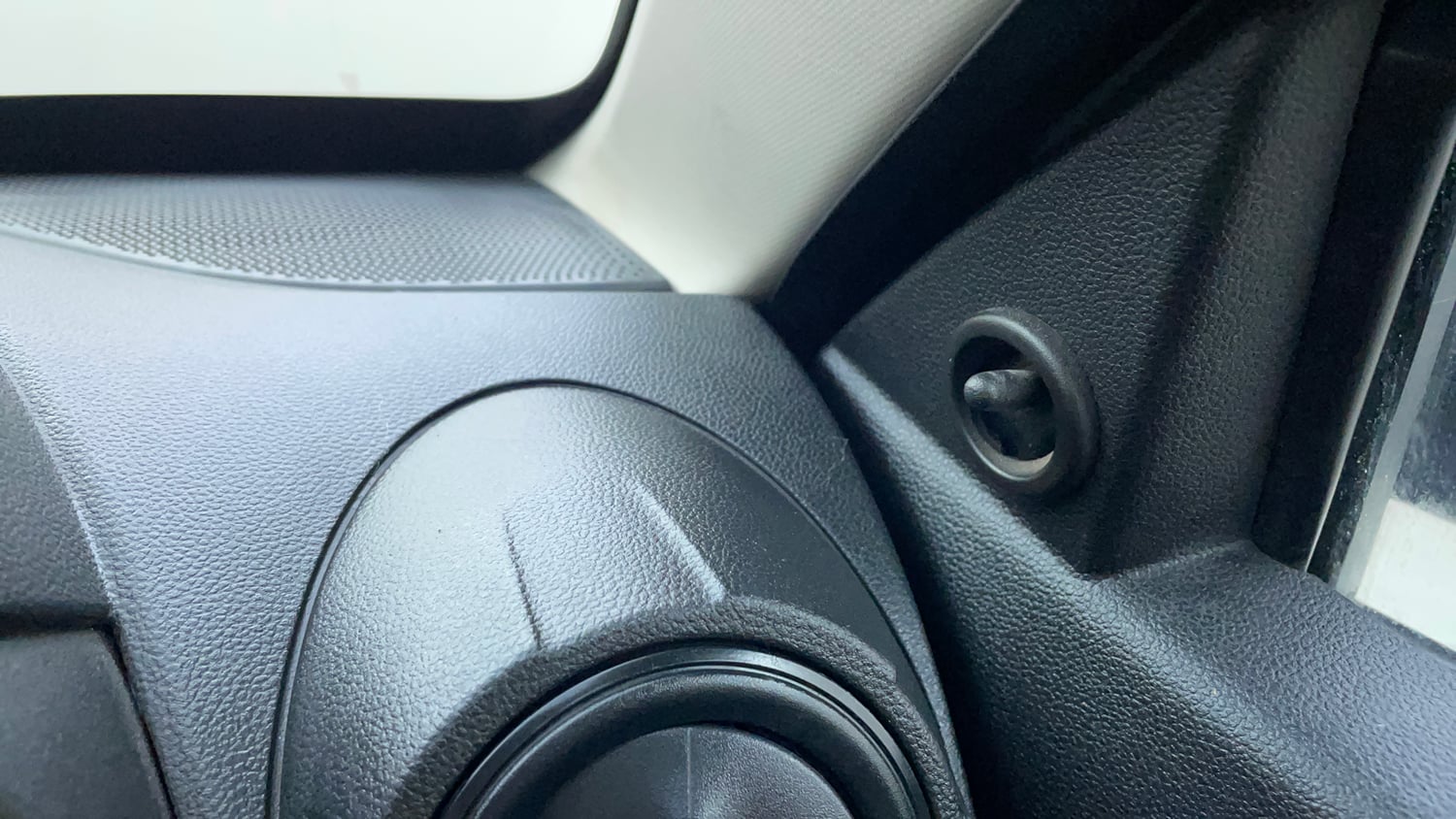 Used 2023 Renault Kwid RXL (O) 1.0 Petrol Manual top_features Adjustable ORVM