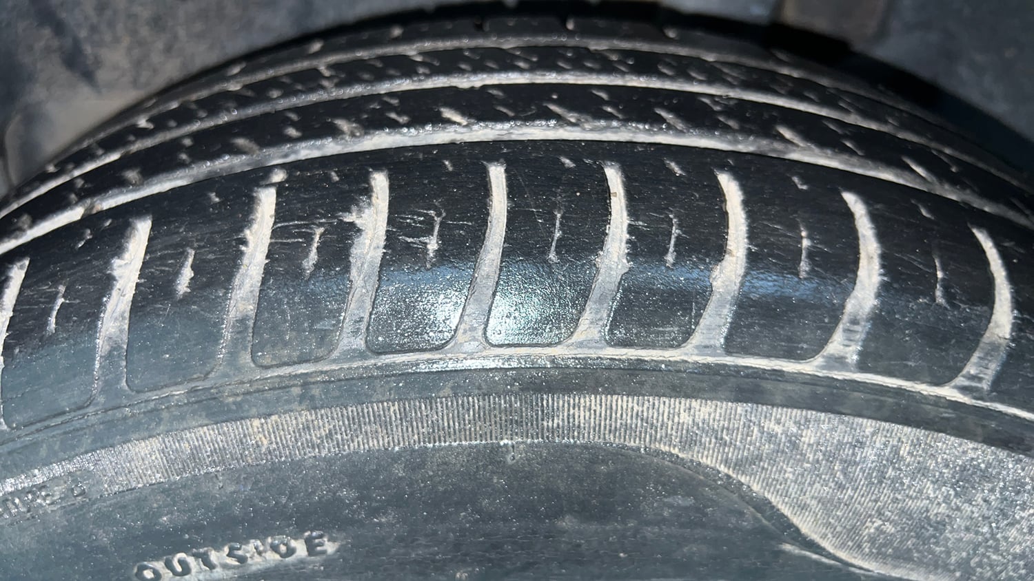 Used 2020 Maruti Suzuki Swift LXi Petrol Manual tyres LEFT REAR TYRE TREAD VIEW