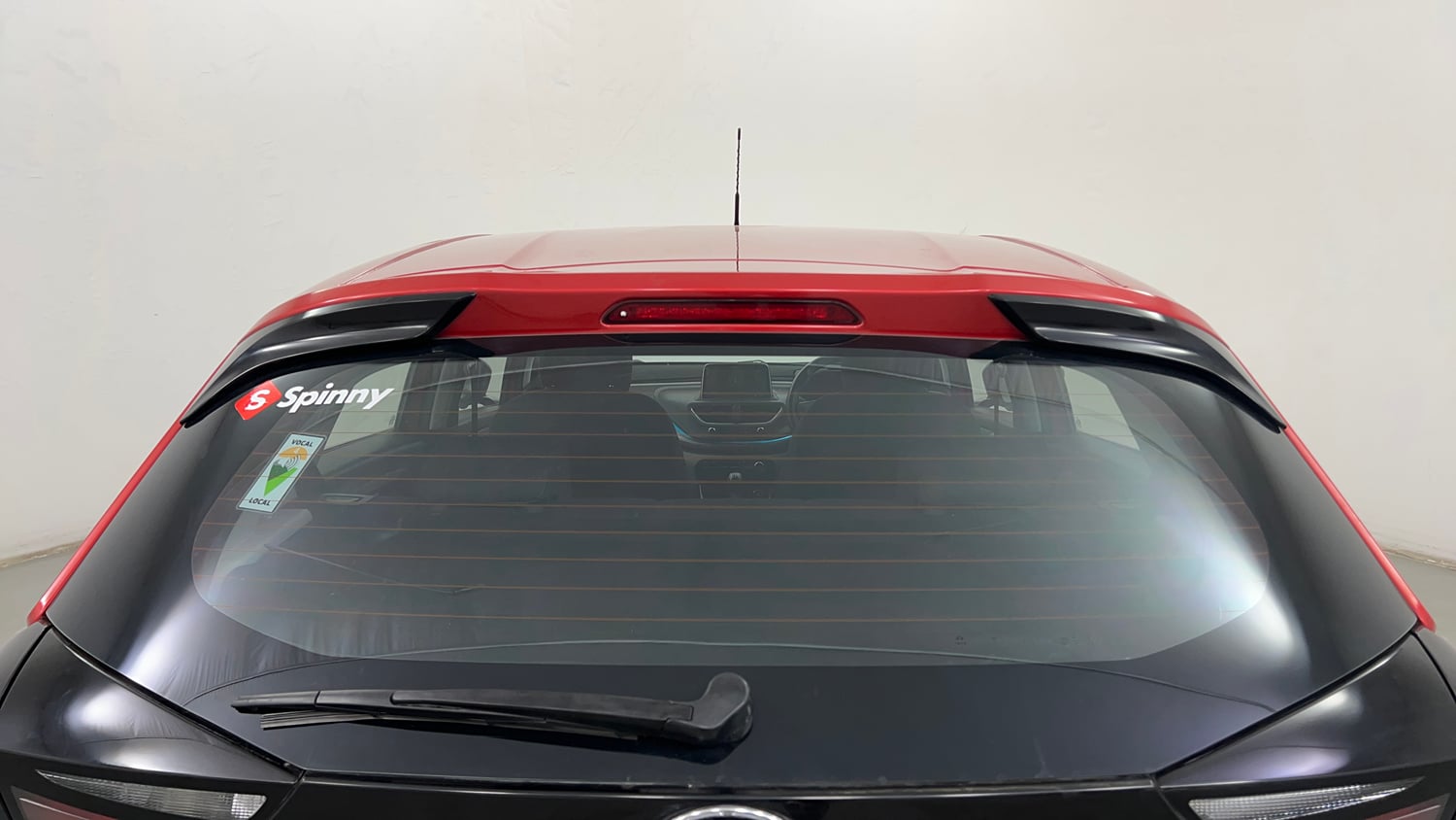 Used 2021 Tata Altroz XZ Petrol Petrol Manual exterior BACK WINDSHIELD VIEW