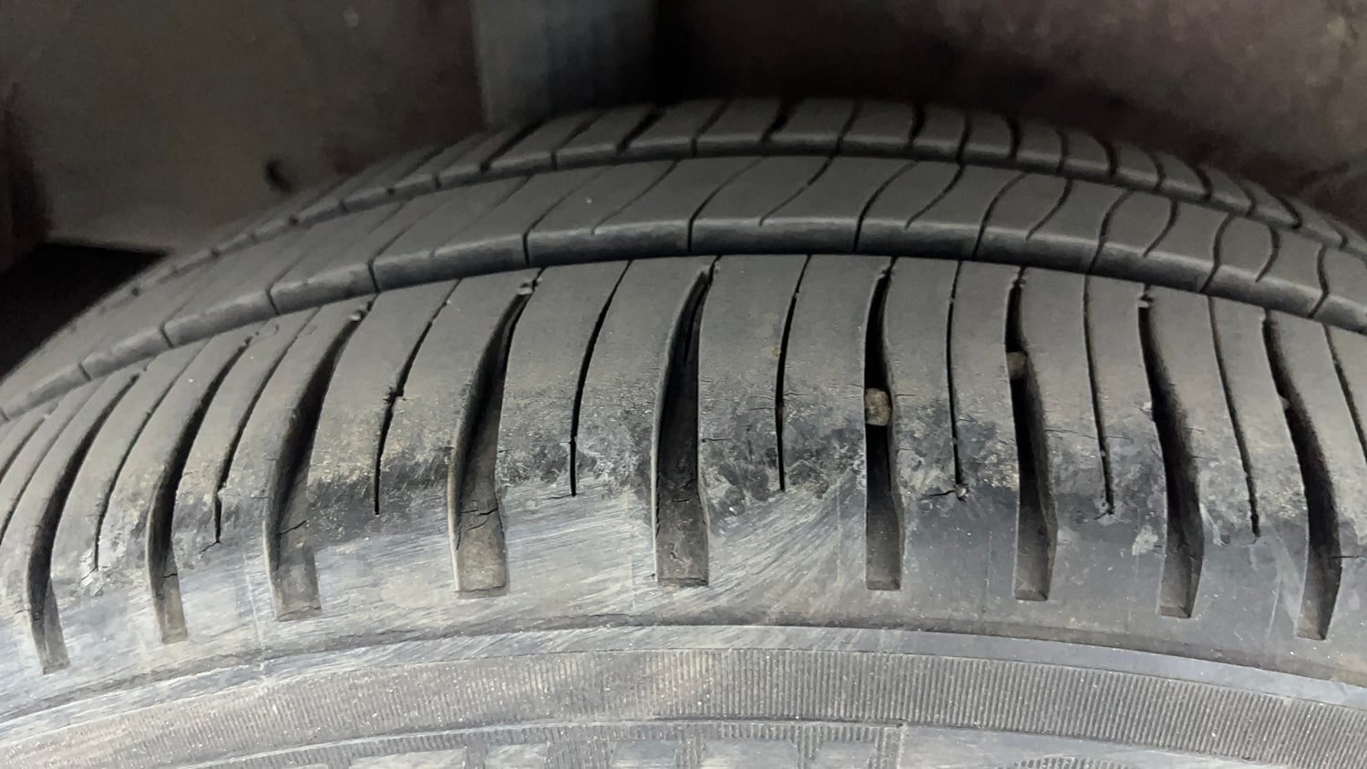 Used 2020 Honda Jazz ZX CVT Petrol Automatic tyres RIGHT REAR TYRE TREAD VIEW