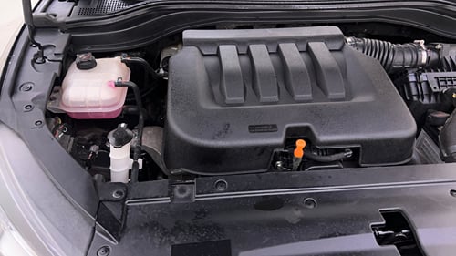 Used 2025 Mahindra XUV700 AX7 Luxury Pack Petrol AT 7 STR Petrol Automatic engine ENGINE RIGHT SIDE VIEW