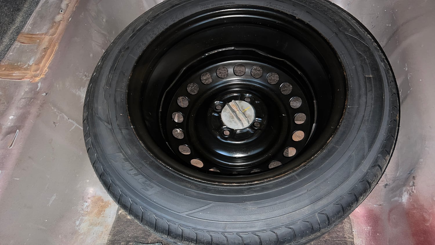 Used 2015 Honda City V Petrol Manual tyres SPARE TYRE VIEW