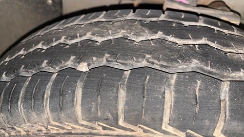 Used 2024 Maruti Suzuki Eeco 5 STR AC Petrol Manual tyres RIGHT FRONT TYRE TREAD VIEW