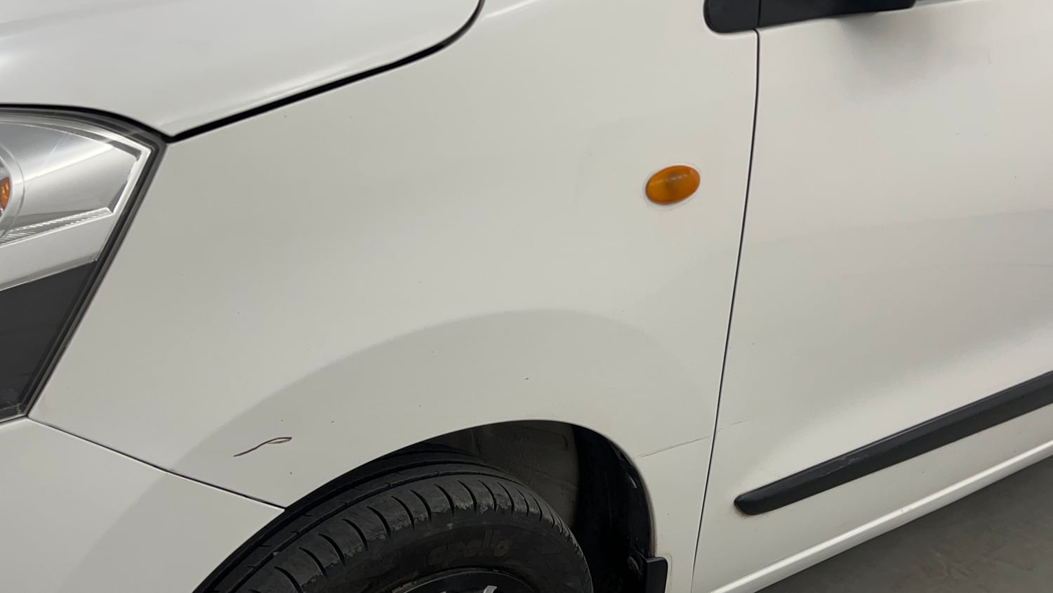 Used 2017 Maruti Suzuki Wagon R Vxi (ABS-Airbag) Petrol Manual dents MINOR DENT