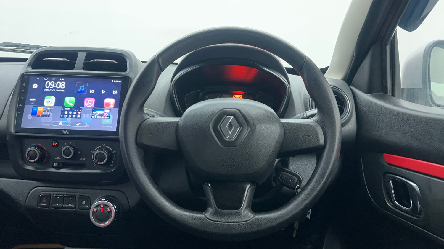 Used 2018 Renault Kwid 1.0 RXT AMT Petrol Automatic interior STEERING VIEW