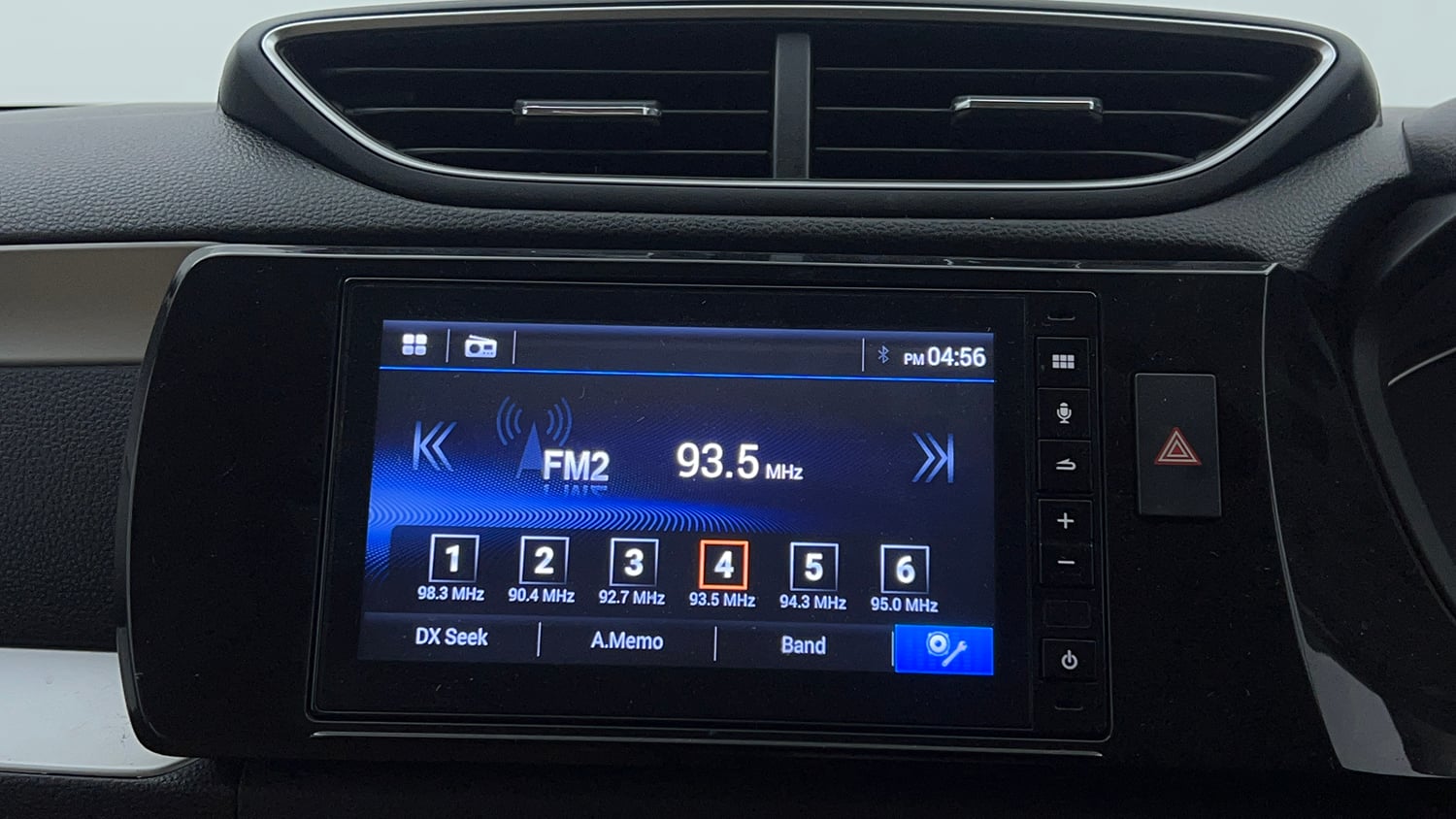 Used 2023 Honda Amaze VX CVT 1.2 Petrol Petrol Automatic top_features Touch screen infotainment system