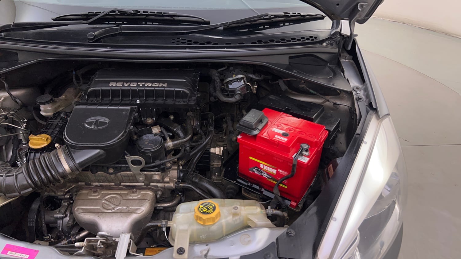 Used 2018 Tata Tigor Revotron XTA Petrol Automatic engine ENGINE LEFT SIDE HINGE & APRON VIEW