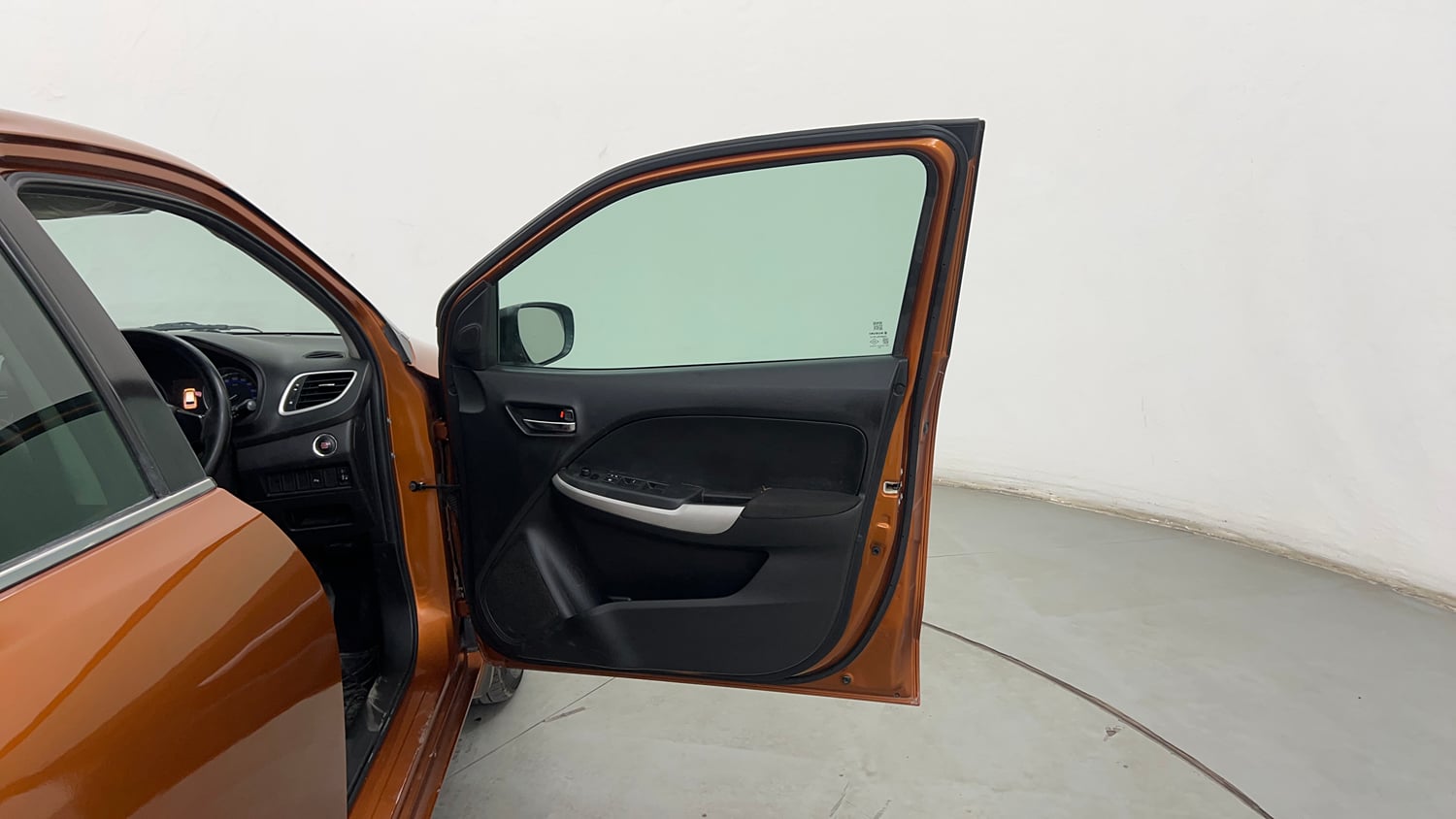 Used 2016 Maruti Suzuki Baleno Zeta 1.2 Petrol Manual interior RIGHT FRONT DOOR OPEN VIEW
