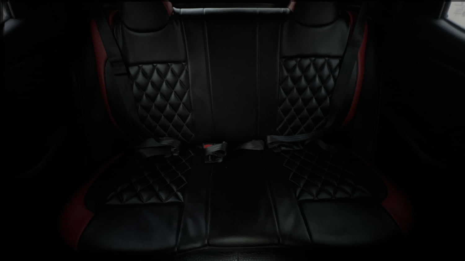 Used 2018 Renault Kwid 1.0 RXT Petrol Manual interior REAR SEAT CONDITION VIEW