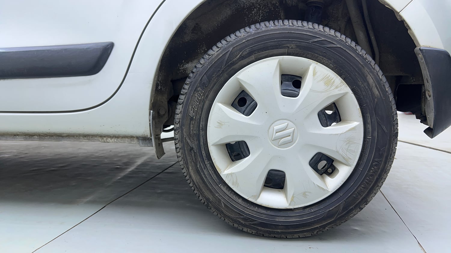 Used 2020 Maruti Suzuki Wagon R ZXi 1.2 AMT Petrol Automatic tyres LEFT REAR TYRE RIM VIEW