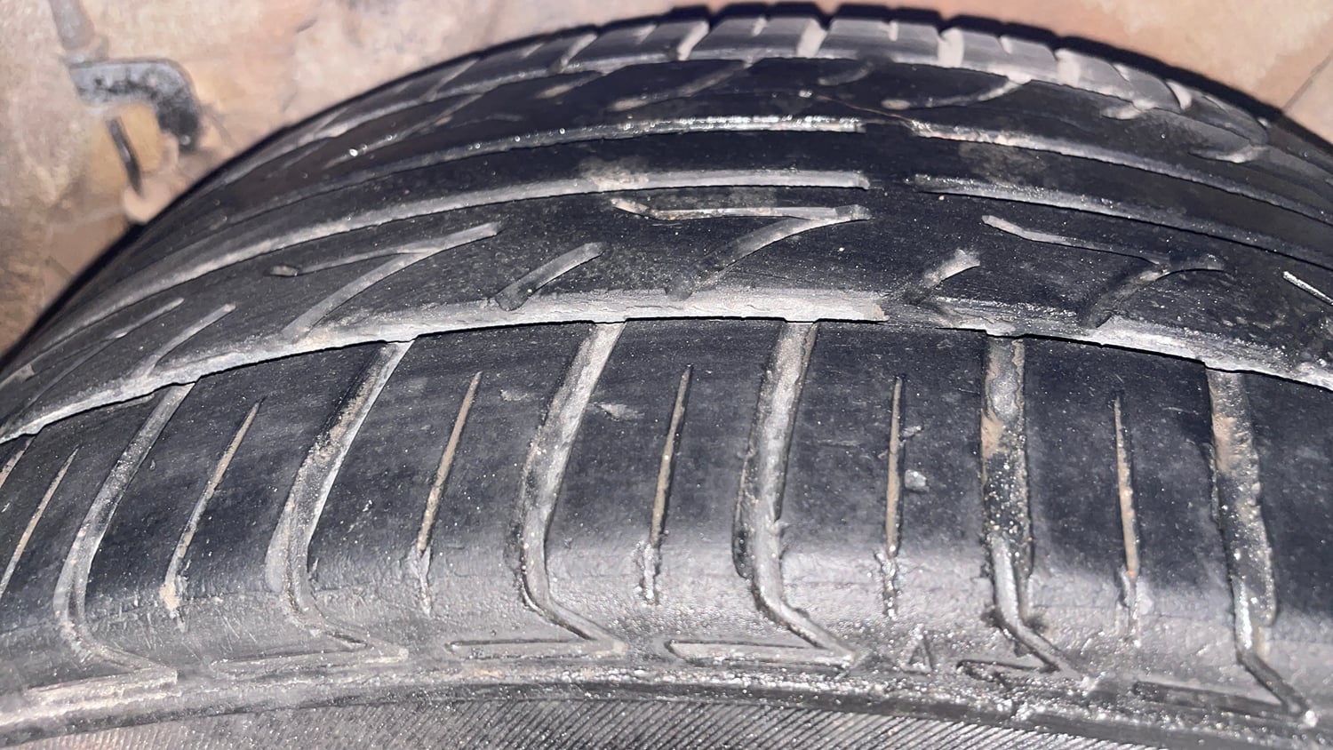 Used 2023 Hyundai Verna SX 1.5 Petrol MT Petrol Manual tyres LEFT REAR TYRE TREAD VIEW