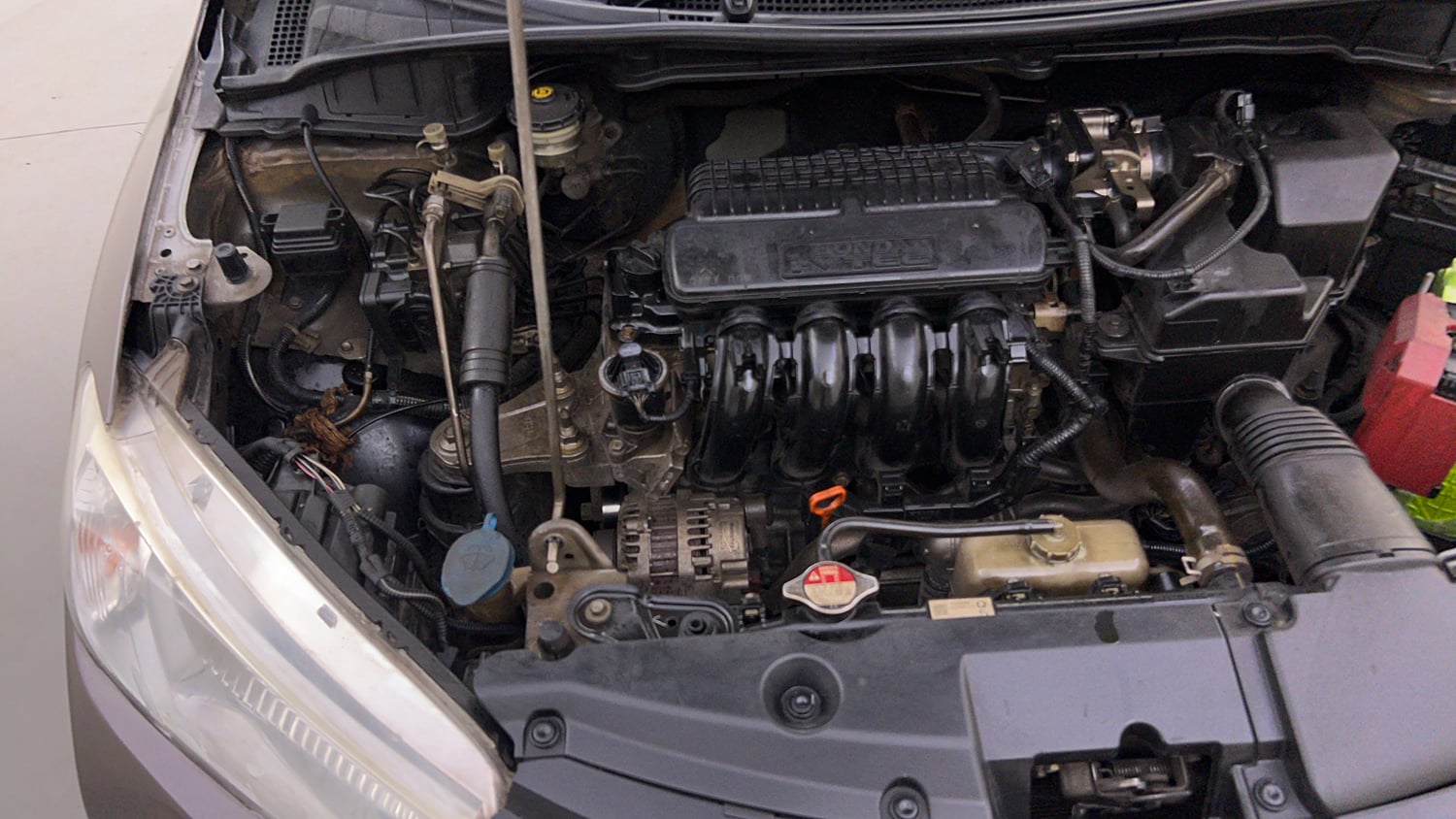 Used 2016 Honda City VX CVT Petrol Automatic engine ENGINE RIGHT SIDE VIEW