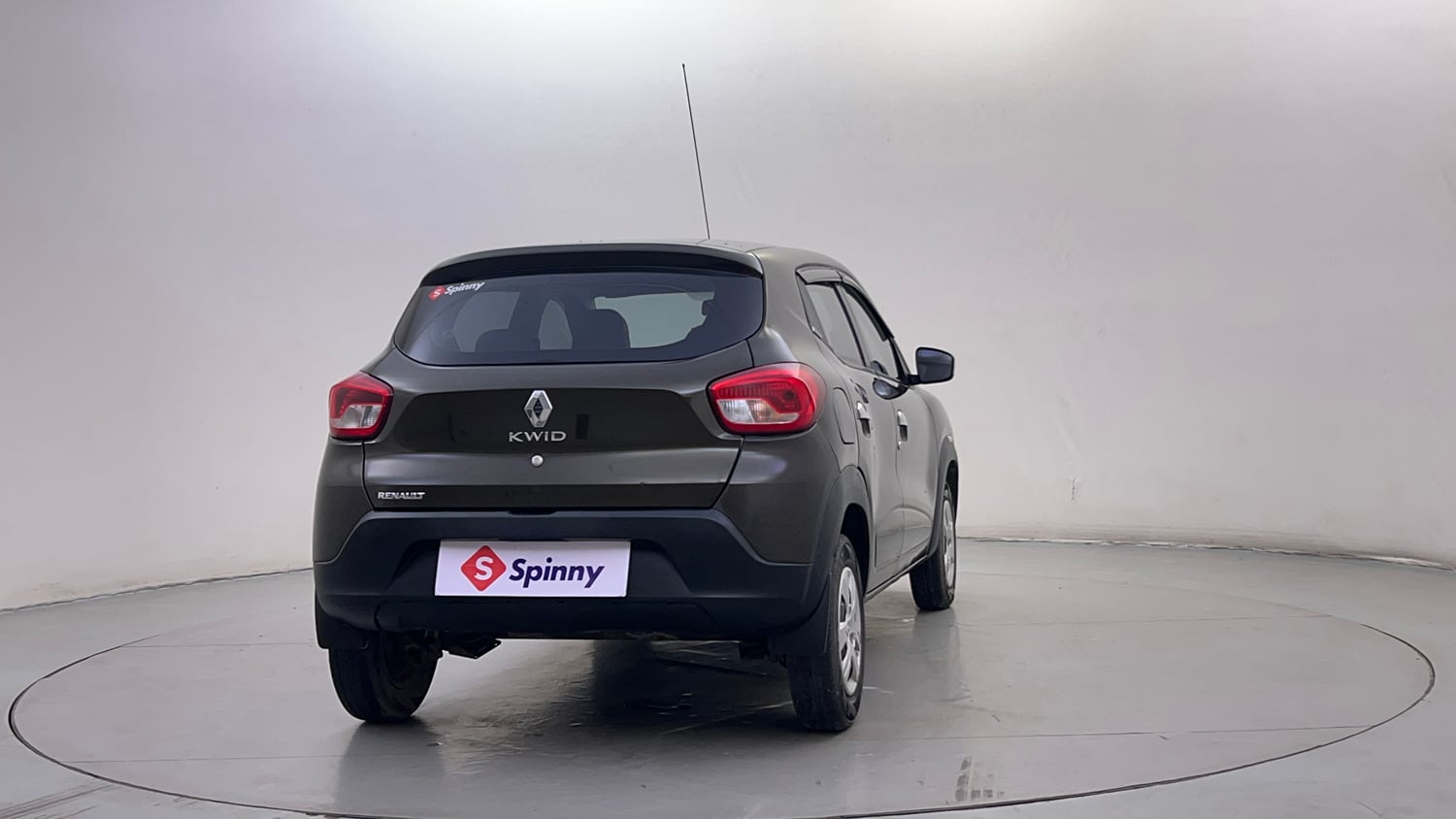 Used 2018 Renault Kwid 1.0 RXT Petrol Manual exterior RIGHT REAR CORNER VIEW