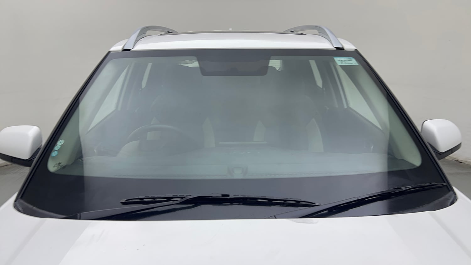 Used 2025 Hyundai Venue S (O) Plus 1.2 Petrol Petrol Manual exterior FRONT WINDSHIELD VIEW