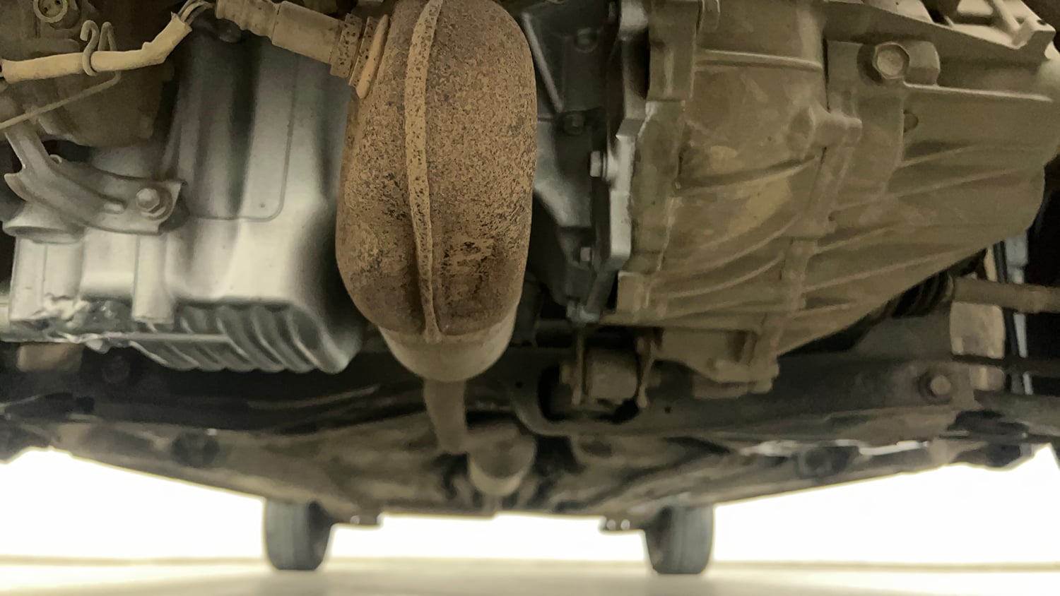 Used 2017 Toyota Platinum Etios V Petrol Manual extra FRONT LEFT UNDERBODY VIEW