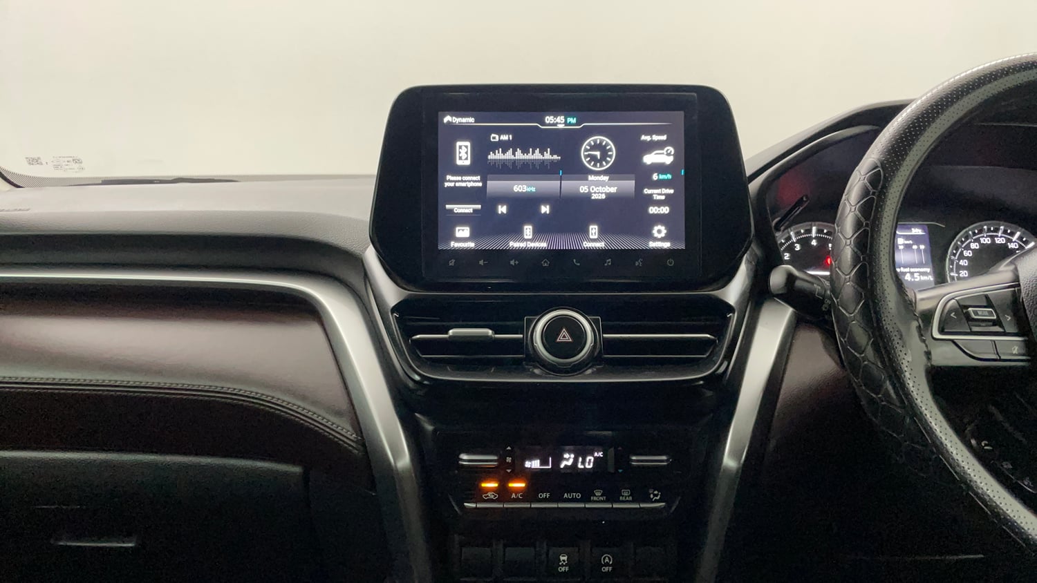 Used 2023 Maruti Suzuki Grand Vitara Zeta Smart Hybrid Petrol Manual interior MUSIC SYSTEM & AC CONTROL VIEW