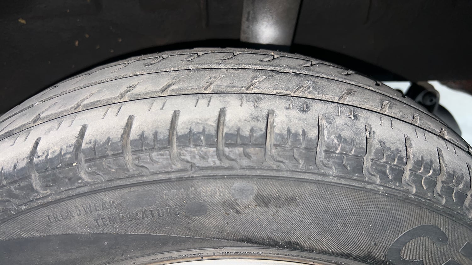 Used 2018 Renault Kwid 1.0 RXT AMT Petrol Automatic tyres LEFT REAR TYRE TREAD VIEW