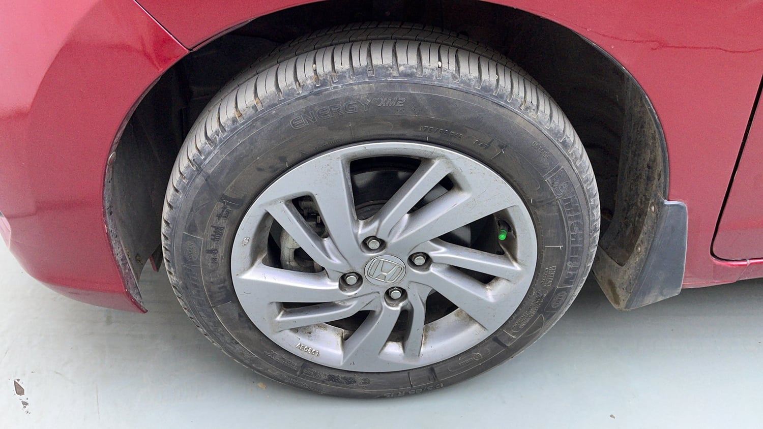 Used 2020 Honda Jazz ZX CVT Petrol Automatic tyres LEFT FRONT TYRE RIM VIEW
