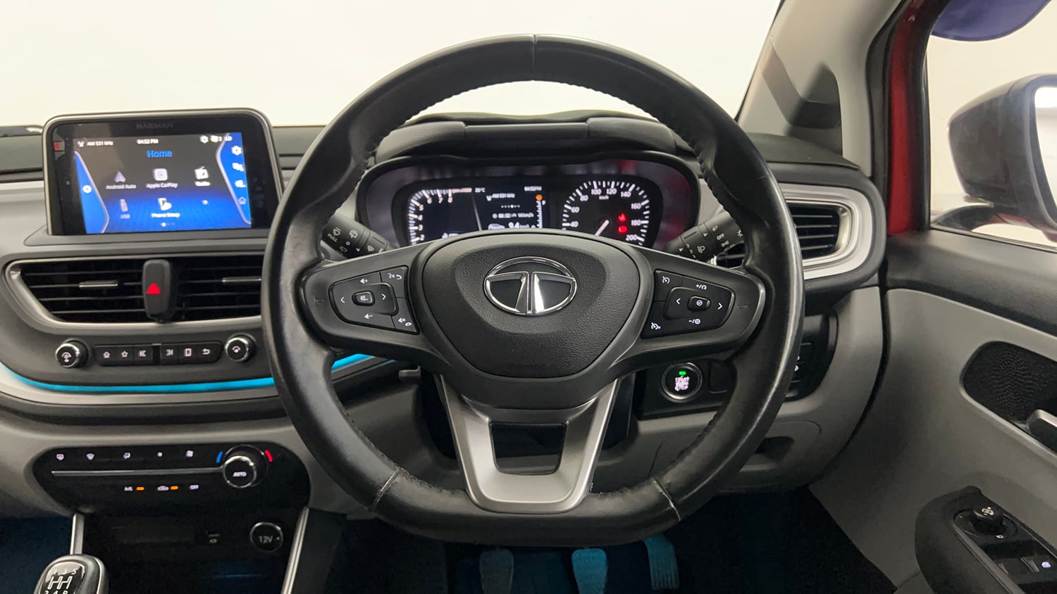 Used 2021 Tata Altroz XZ Petrol Petrol Manual interior STEERING VIEW