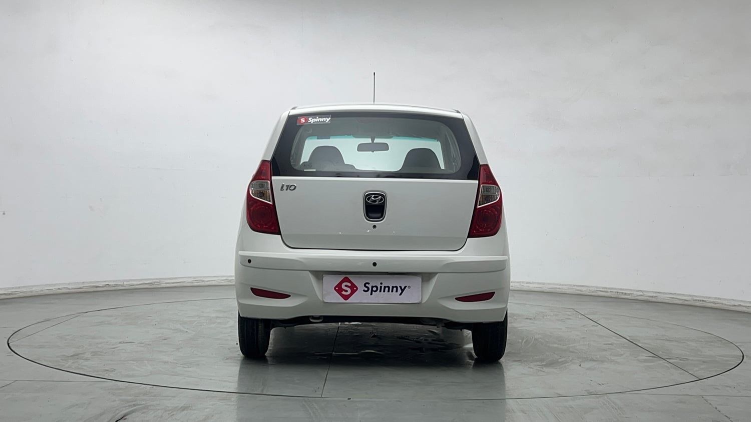 Used 2015 Hyundai i10 Magna 1.1 iRDE2 Petrol Manual exterior BACK VIEW