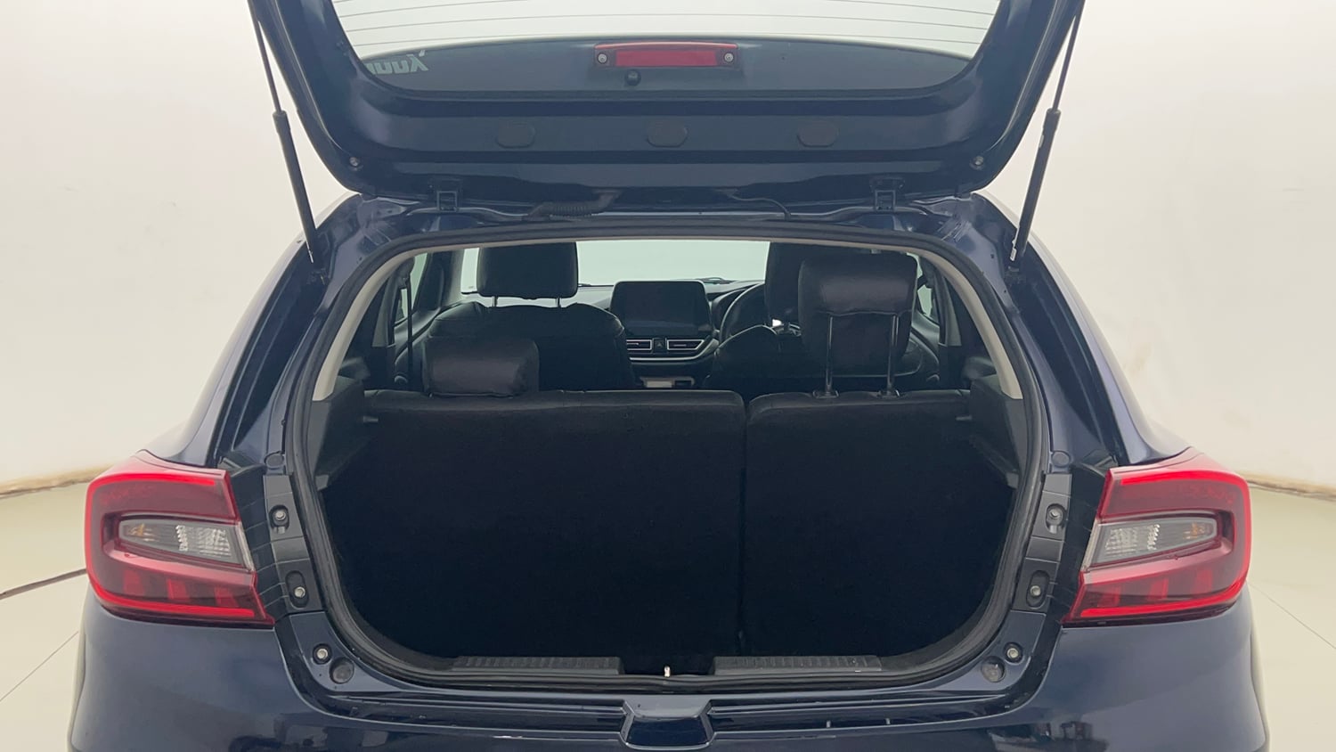 Used 2022 Maruti Suzuki Baleno Alpha AGS Petrol Automatic interior DICKY INSIDE VIEW
