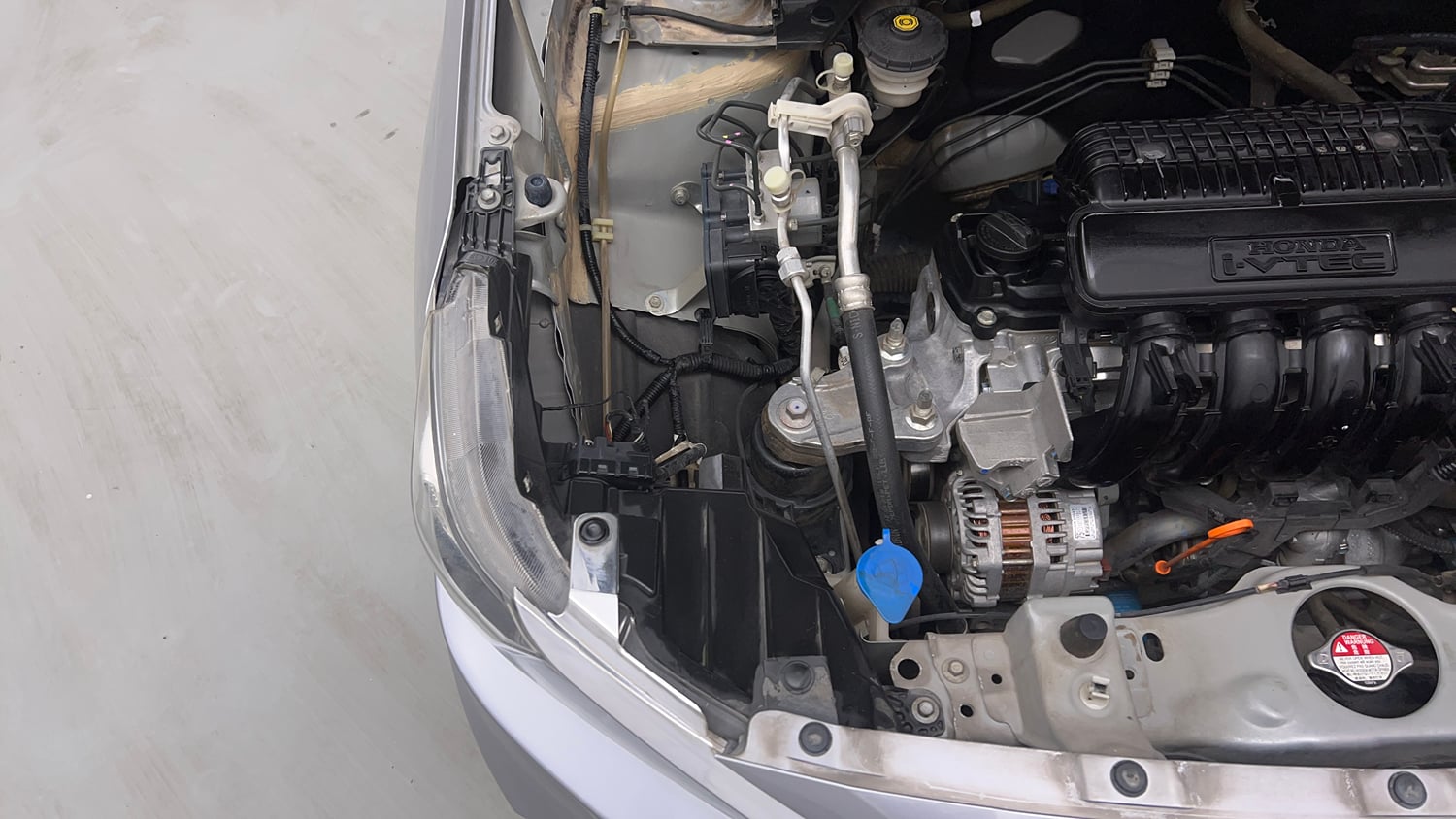 Used 2023 Honda Amaze VX CVT 1.2 Petrol Petrol Automatic engine ENGINE RIGHT SIDE VIEW