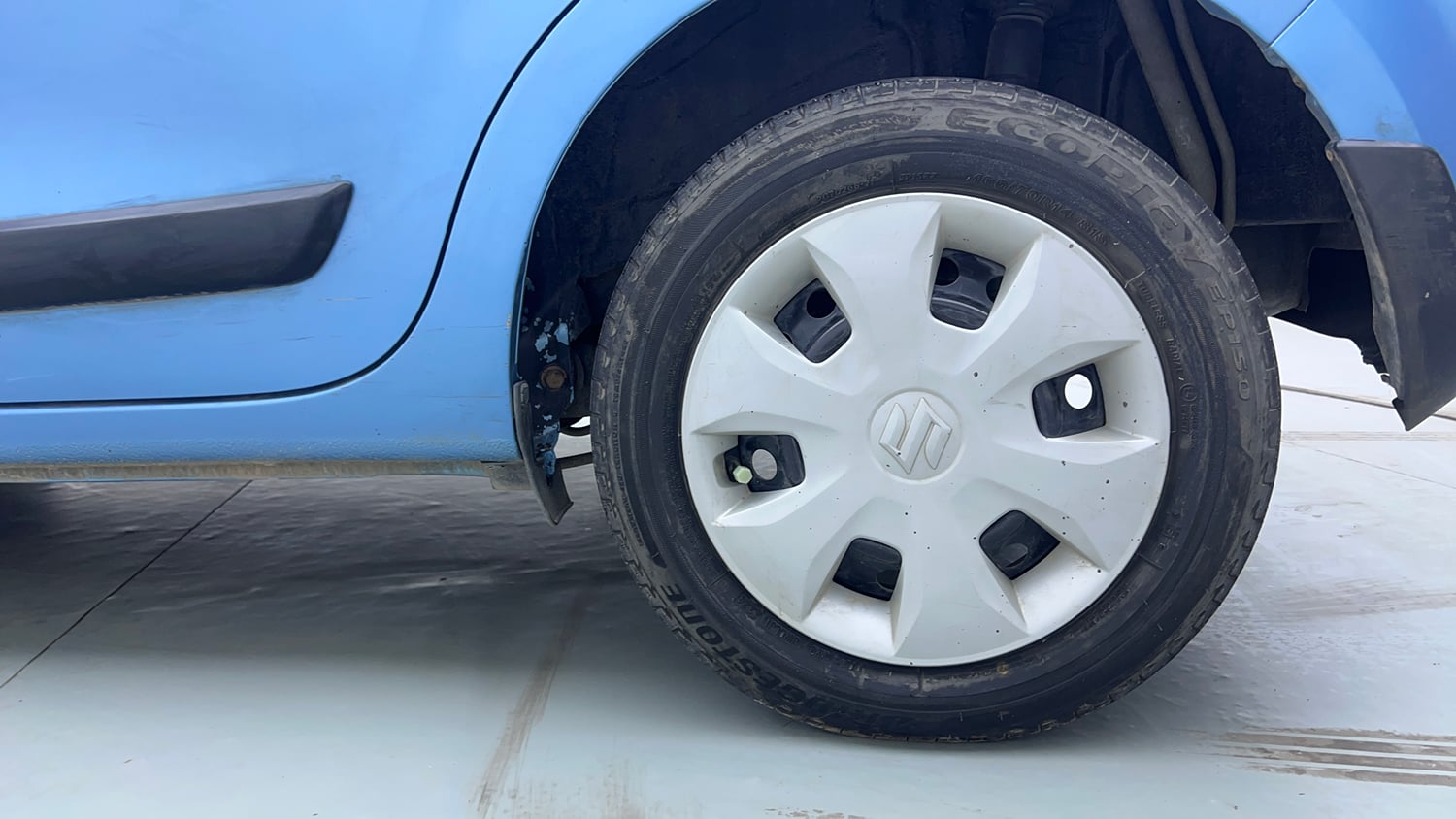 Used 2021 Maruti Suzuki Wagon R ZXi 1.2 AMT Petrol Automatic tyres LEFT REAR TYRE RIM VIEW