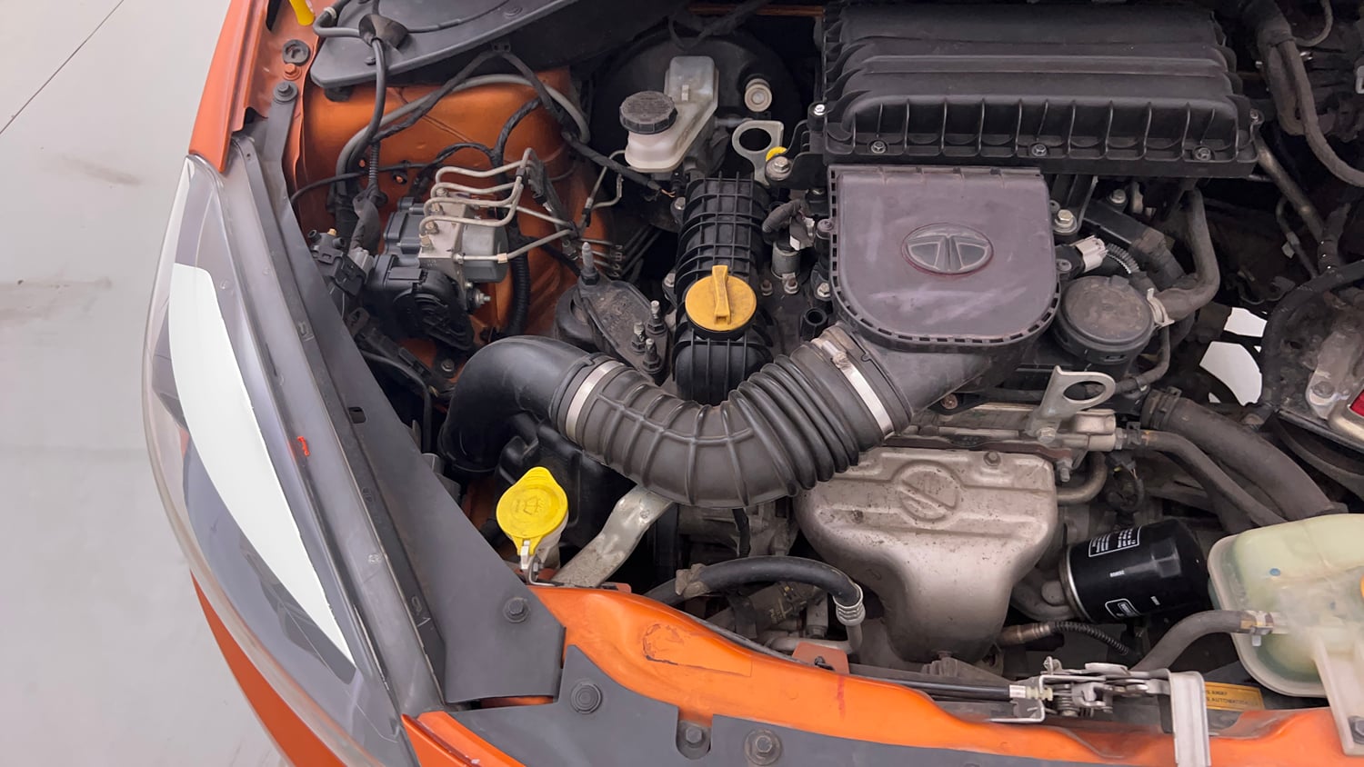 Used 2019 Tata Tiago Revotron XZ Plus Petrol Manual engine ENGINE RIGHT SIDE VIEW