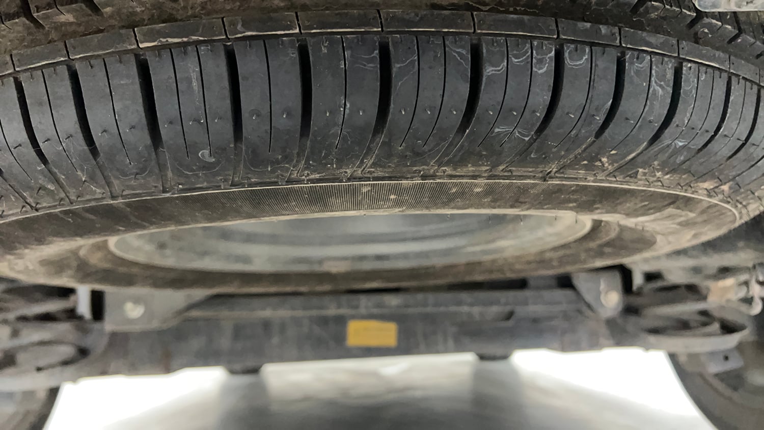 Used 2022 Tata Safari XZA Plus 6 S Dark Edition Diesel Automatic tyres SPARE TYRE VIEW